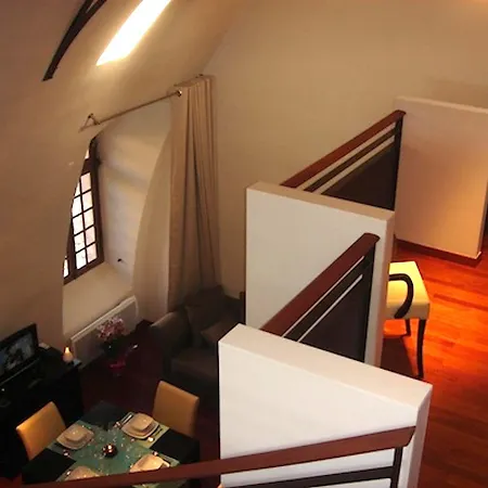 Du Domaine Du Palais 公寓式酒店 2*