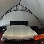 Du Domaine Du Palais 아파트호텔 2*