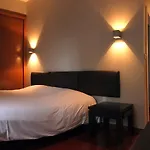 Du Domaine Du Palais 아파트호텔 2*
