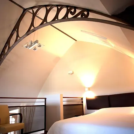 Du Domaine Du Palais 2*